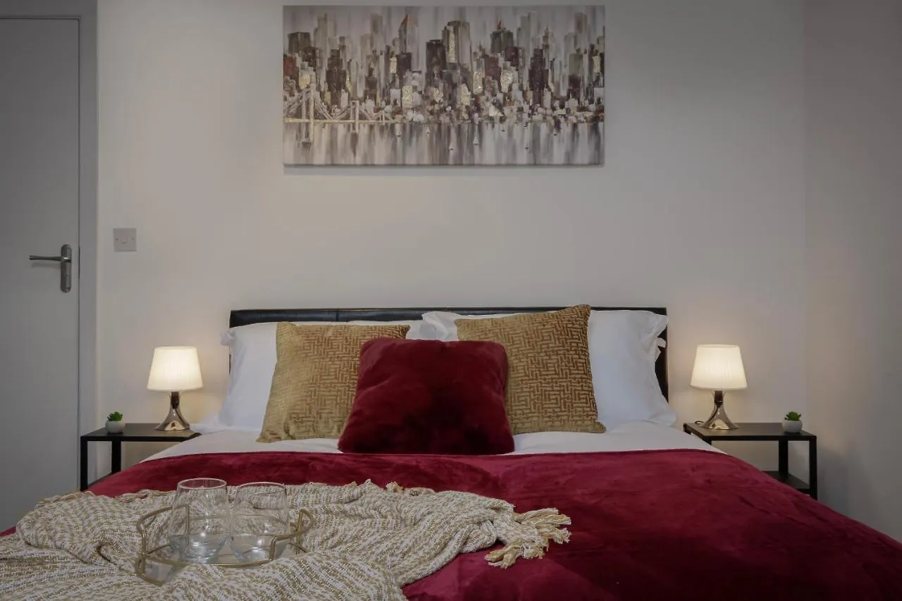 King Sized Luxury - Stylish Studio Flat Blackpool United Kingdom